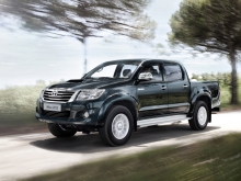 Фотография Toyota Hilux Double Cab 2.4D MT